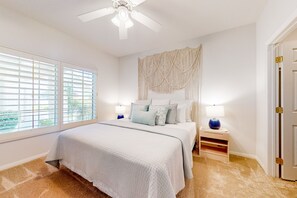 3 室のベッドルーム、アイロン / アイロン台、インターネット、ベッドシーツ