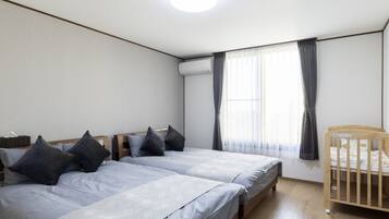 Deluxe House | 3 bedrooms, free WiFi, bed sheets