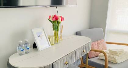 Modern private room with ensuite bedroom