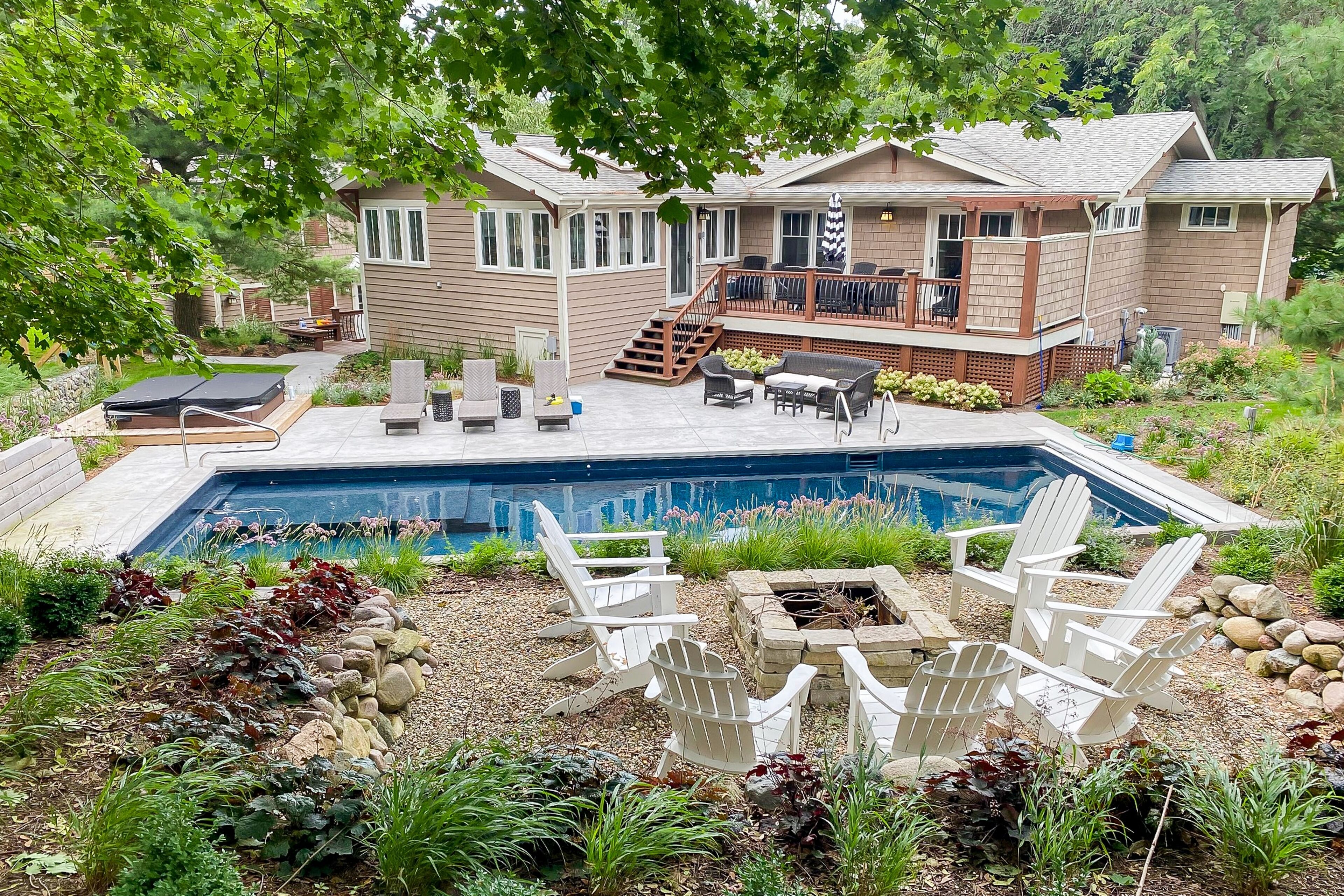 Relaxing home with private pool, hot tub, game room, & fireplace