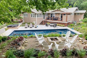 Et oppvarmet basseng