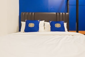 Deluxe Room | In-room safe, blackout drapes, soundproofing, iron/ironing board - Marco Polo Phuket Poshtel (Phuket)