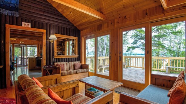 TV - Meerman Camp - PRIVATE Rangeley Lake waterfront cottage, with a small beach! (Rangeley)
