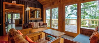 Meerman Camp - PRIVATE Rangeley Lake waterfront cottage, with a small beach!