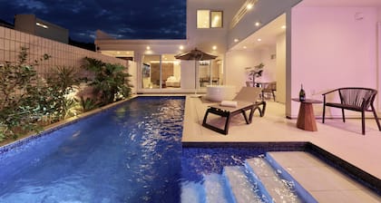 Crystal Villa SHIRARAHAMA BEACH