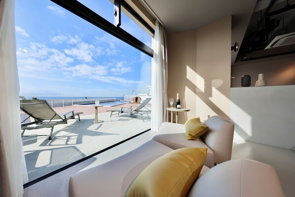 Annex | Individually decorated, individually furnished, desk, blackout drapes - Crystal Villa SHIRARAHAMA BEACH (Shirahama)