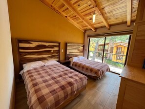 3 bedrooms, WiFi, bed sheets - Cabaña Ana 10p (Mazamitla)
