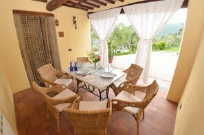 Dining - Batticapo Di Ilaria - Pescaglia ,Tuscany (Pescaglia)