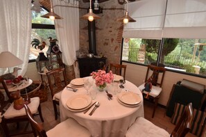 Dining - Borgo Bucatra Buonvento (Chiatri)