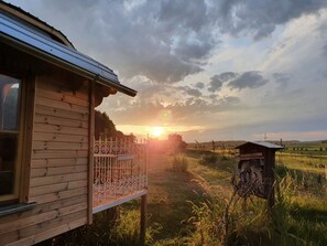 Property grounds - Circus wagon "Villa Abendrot", the other way to spend your vacation. (Ostrach- Waldbeuren)