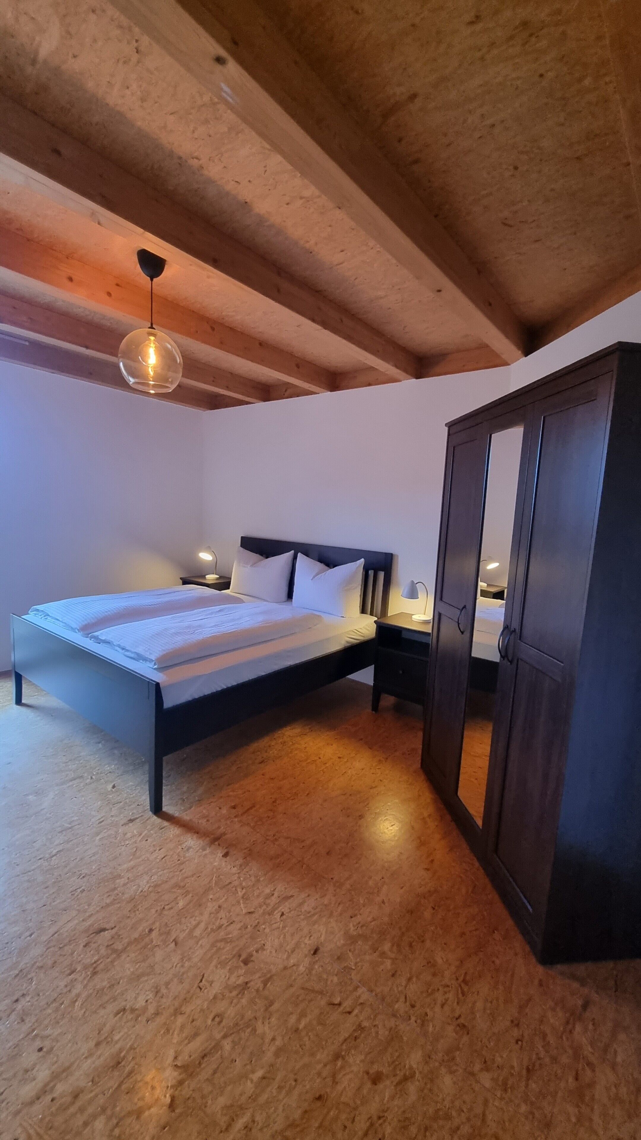 4 Schlafzimmer, Bügeleisen/Bügelbrett, kostenloses WLAN, Bettwäsche