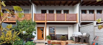 Studio 'Souterrain' avec terrasse partagée, jardin partagé et Wi-Fi