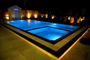 Piscine extérieure