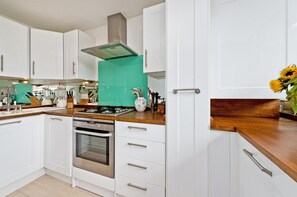 Apartment | 2 bedrooms, Internet