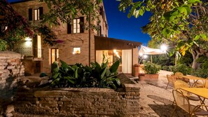 Villa | 6 bedrooms - I Lauri 12 4 Emma Villas (Montefiore dell'Aso)