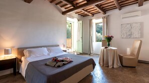 Villa | 6 bedrooms - I Lauri 12 4 Emma Villas (Montefiore dell'Aso)