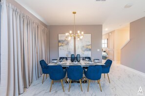 Dining - 8975bsw - The Retreat at Championsgate (Davenport)