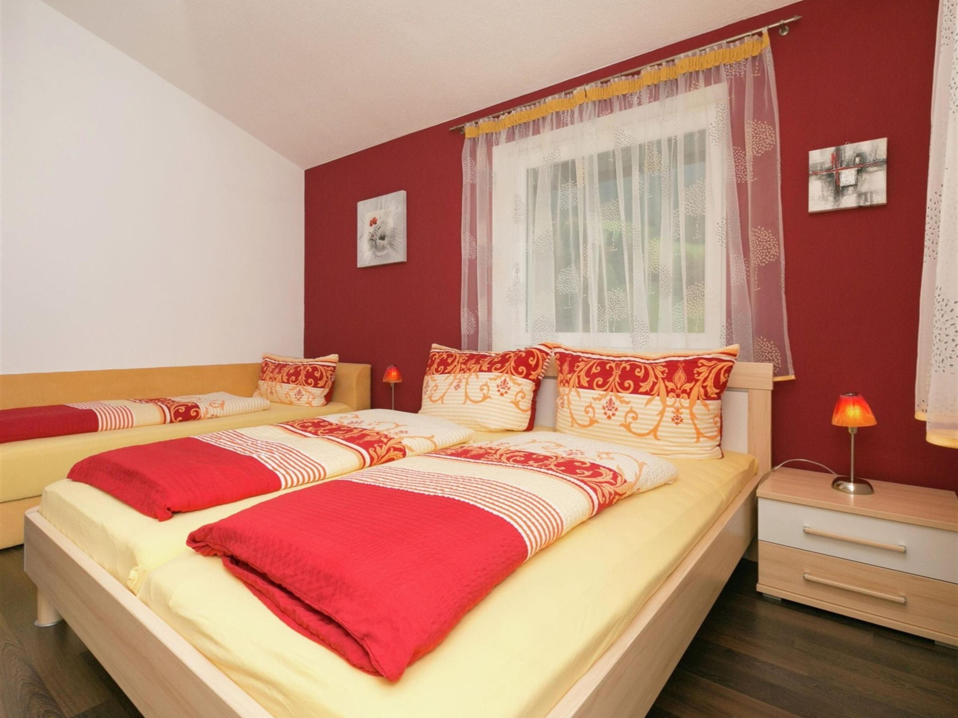 8 bedrooms, Internet