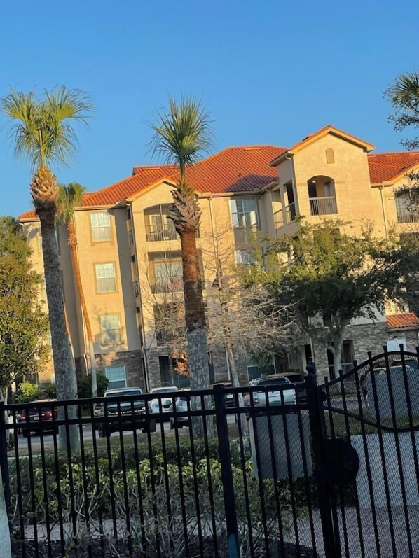 Apartment, Mehrere Betten (Unit 7401 - Tuscana Resort) | Außenbereich