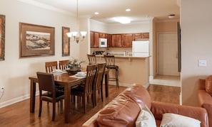 Condo, 1 cama Queen (Unit 4303 - Tuscana Resort Non Rentin) | Parte interna