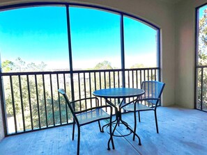 Dining - Unit 9403 - Tuscana Resort (Davenport)