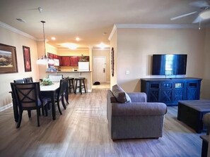 公寓客房, 多張床 (Unit 1301 - Tuscana Resort) | 起居區