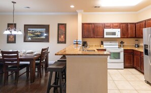 Condo, Multiple Beds (Unit 3205 - Tuscana Resort) | Private kitchen - Unit 3205 - Tuscana Resort (Davenport)