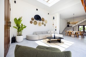 Royal-Villa | Wohnzimmer | Flachbildfernseher