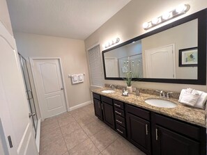 Apartment, Mehrere Betten (8225RB-The Fountains at ChampionsGate) | Badezimmer