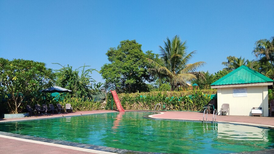 Padmini Resorts