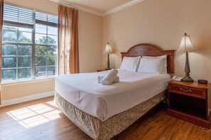 Apartment, Mehrere Betten (Unit 9408- Tuscana Resort) | 3 Schlafzimmer