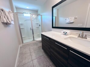 Condo, Multiple Beds (117KB - Balmoral Resort) | Bathroom - 117kb - Balmoral Resort (Haines City)