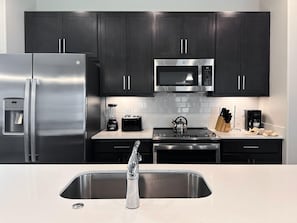 House, Multiple Beds (Balmoral Resort-158AA) | Private kitchen - Balmoral Resort-158aa (Haines City)