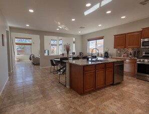 Fridge, microwave, oven, dishwasher - Paradise Retreat /Heated Privat Pool/BBQ (Casa Grande)