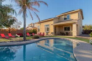 A heated pool - Paradise Retreat /Heated Privat Pool/BBQ (Casa Grande)