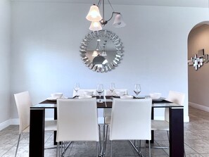 Dining - Balmoral Resort-175mm (Haines City)