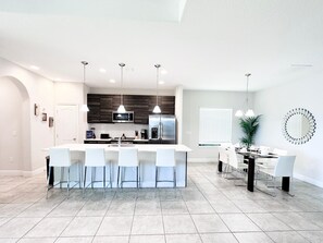 House, Multiple Beds (179MM - Balmoral Resort) | Dining