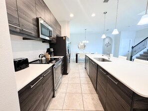 House, Multiple Beds (179MM - Balmoral Resort) | Private kitchen - 179mm - Balmoral Resort (Haines City)