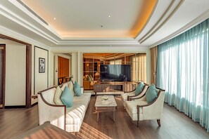 Suite presidencial, para no fumadores | Área de sala de estar