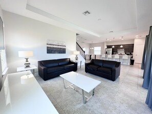 ハウス ベッド (複数台) (210BP - Balmoral Resort) | リビング エリア