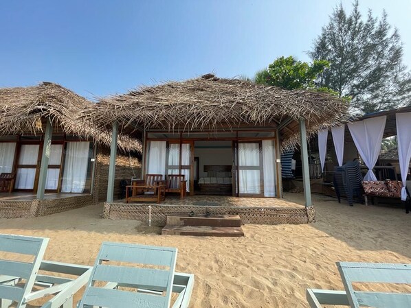 Front of property - The Coast Beach Resort (Canacona)