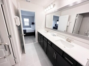 Bathroom - Balmoral Resort-226mcv (Haines City)
