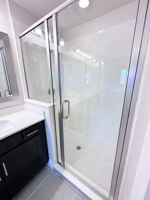 House, Multiple Beds (Balmoral Resort-228MCV) | Bathroom - Balmoral Resort-228mcv (Haines City)