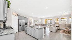 Hus, flere senger (7704OML-Solterra Resort) | Innvendig