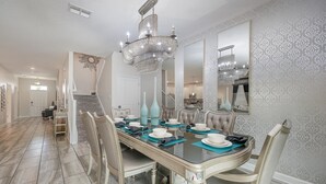 Ferienhaus, Mehrere Betten (9043SID-The Retreat at ChampionsGate) | Speisen