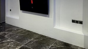 Unclassified image, 2 of 9, button - Central Greek Suite with private entrance&yard (Thessaloniki)