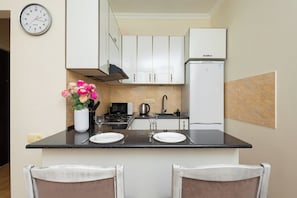 Economy Apartment | Private kitchen | Fridge, stovetop, electric kettle, griddle - Stay Inn on Argishti 11 (Yerevan)