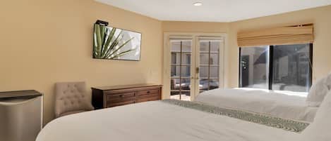 3 bedrooms, desk, iron/ironing board, WiFi