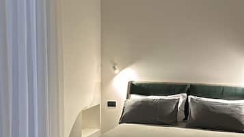 Deluxe-Zimmer, 1 Schlafzimmer | 1 Schlafzimmer, hochwertige Bettwaren, Daunenbettdecken, Minibar