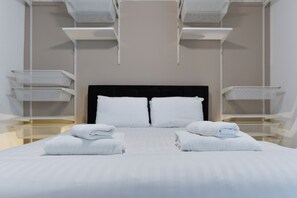 4 bedrooms, iron/ironing board, free WiFi